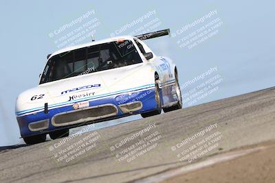 media/Oct-26-2025-CalClub SCCA (Sun) [[8ce1e69566]]/Group 2/Grapevine/